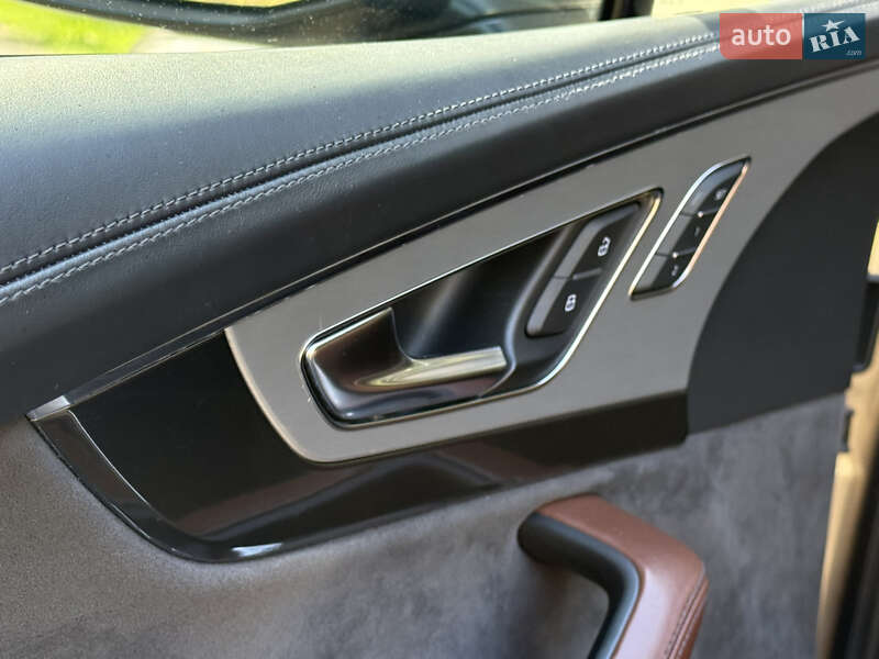 Внедорожник / Кроссовер Audi Q7 2019 в Киеве