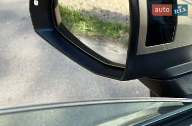 Позашляховик / Кросовер Audi Q7 2019 в 