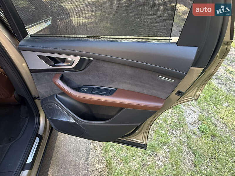 Внедорожник / Кроссовер Audi Q7 2019 в Киеве