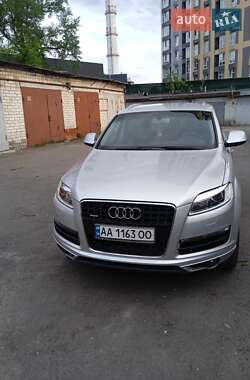 Внедорожник / Кроссовер Audi Q7 2011 в 