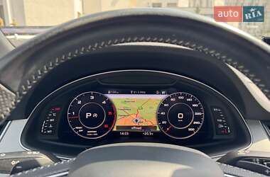 Позашляховик / Кросовер Audi Q7 2017 в 