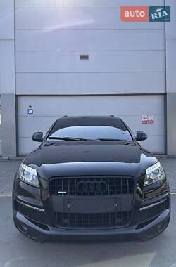 Внедорожник / Кроссовер Audi Q7 2013 в 