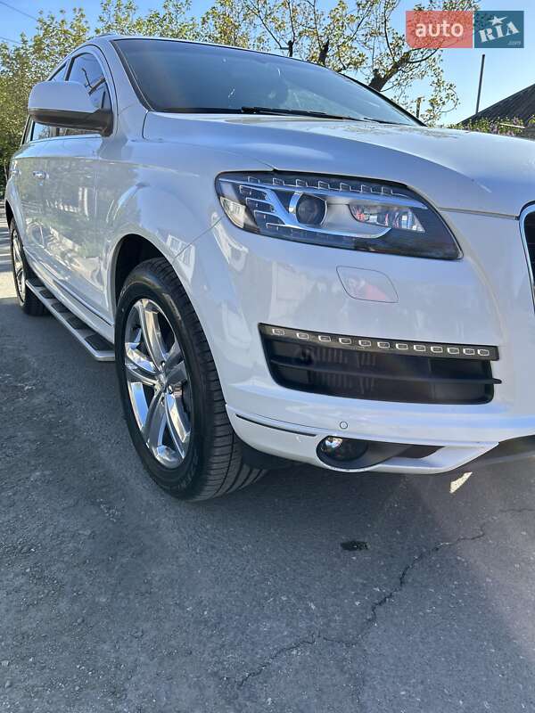 Внедорожник / Кроссовер Audi Q7 2013 в Николаеве