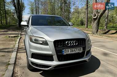 Внедорожник / Кроссовер Audi Q7 2013 в 