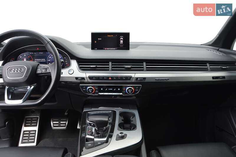 Внедорожник / Кроссовер Audi Q7 2018 в Киеве