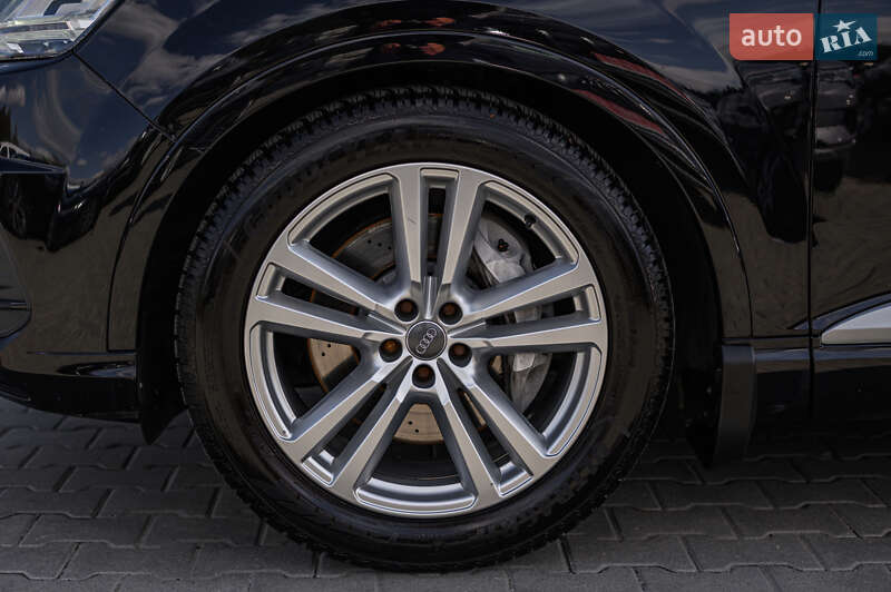 Внедорожник / Кроссовер Audi Q7 2015 в Львове