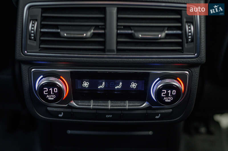 Внедорожник / Кроссовер Audi Q7 2015 в Львове