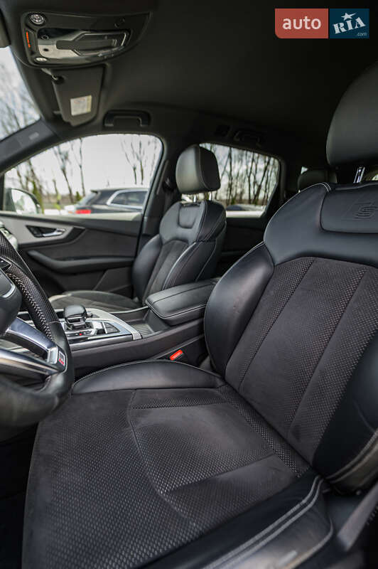 Внедорожник / Кроссовер Audi Q7 2015 в Львове