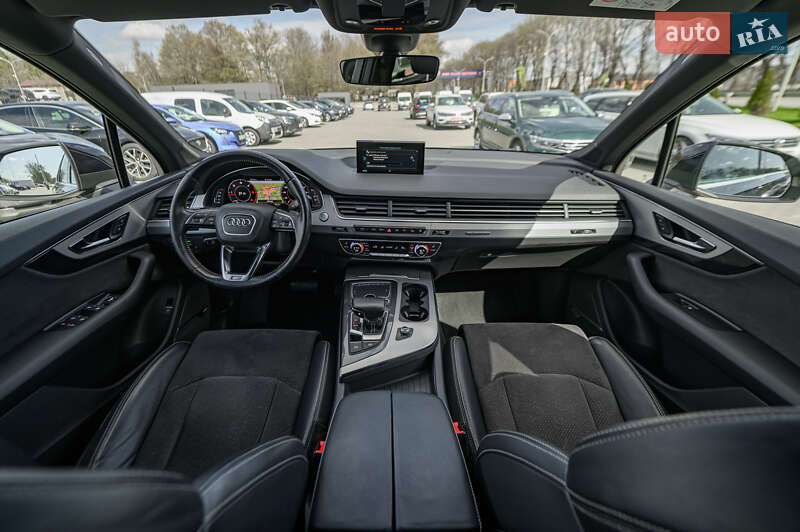 Внедорожник / Кроссовер Audi Q7 2015 в Львове