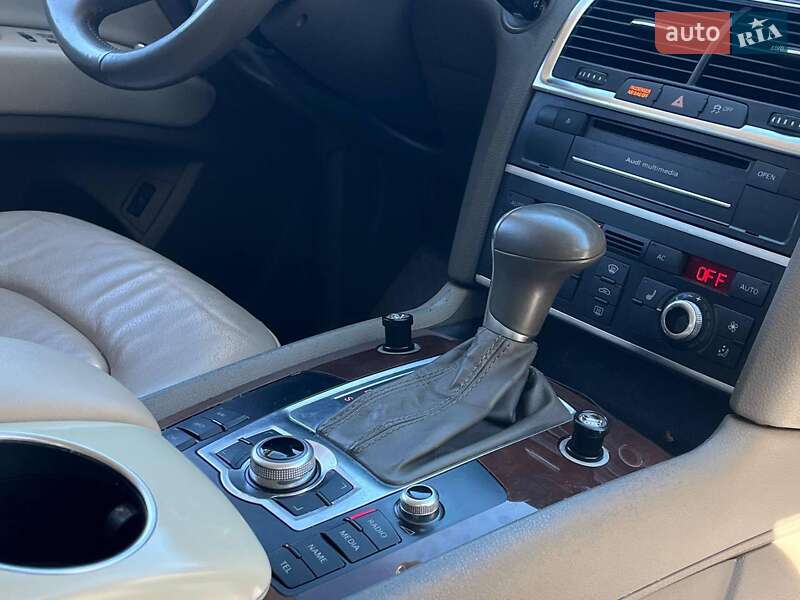 Внедорожник / Кроссовер Audi Q7 2012 в Львове