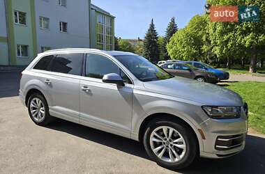 Внедорожник / Кроссовер Audi Q7 2018 в 