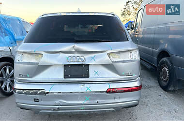Внедорожник / Кроссовер Audi Q7 2018 в 