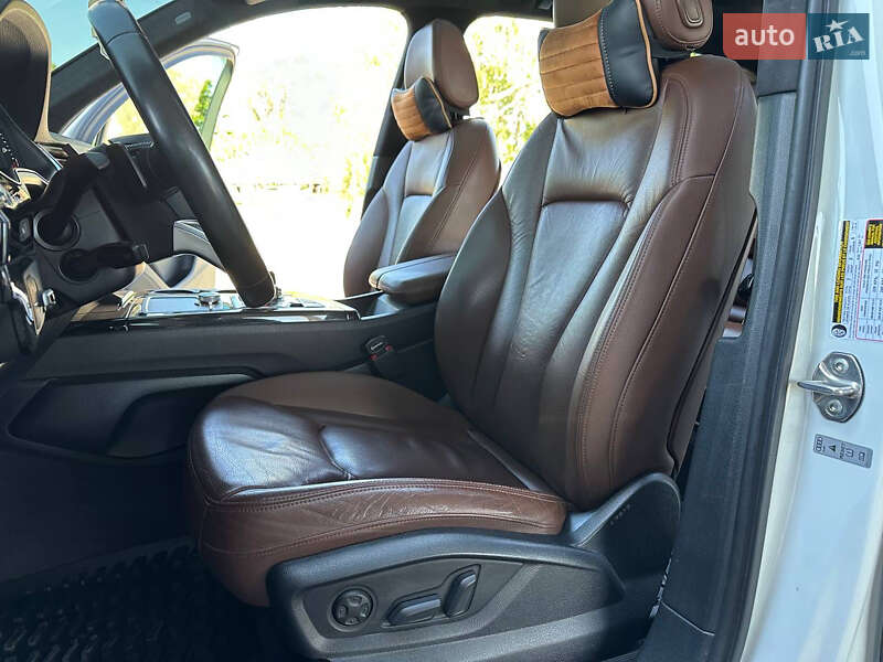 Внедорожник / Кроссовер Audi Q7 2016 в Днепре