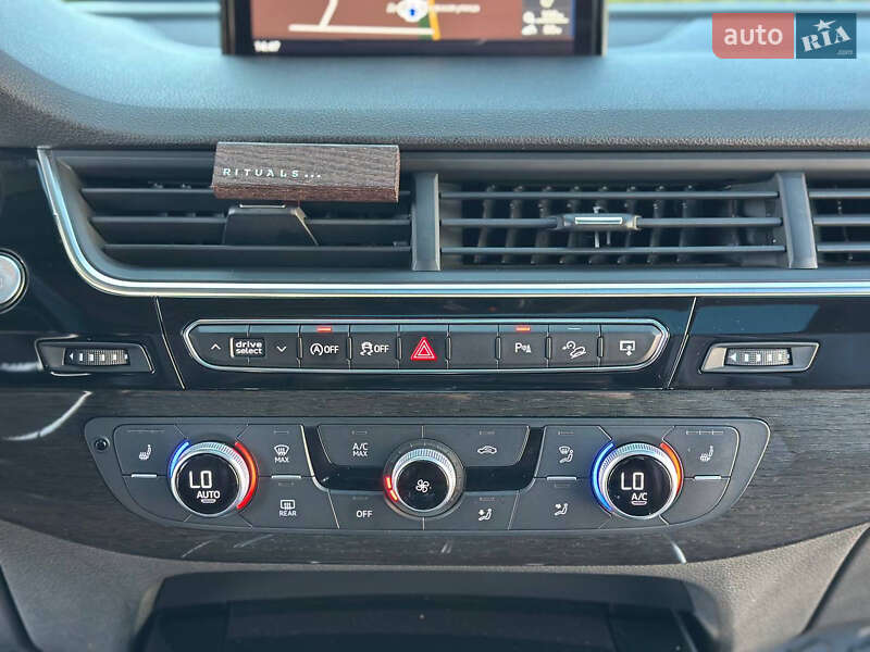 Внедорожник / Кроссовер Audi Q7 2016 в Днепре