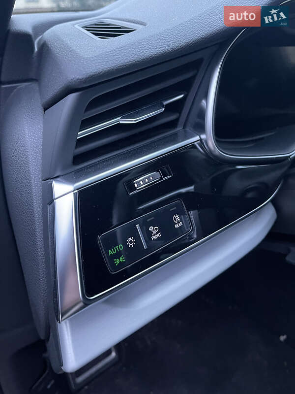 Внедорожник / Кроссовер Audi Q7 2022 в Киеве