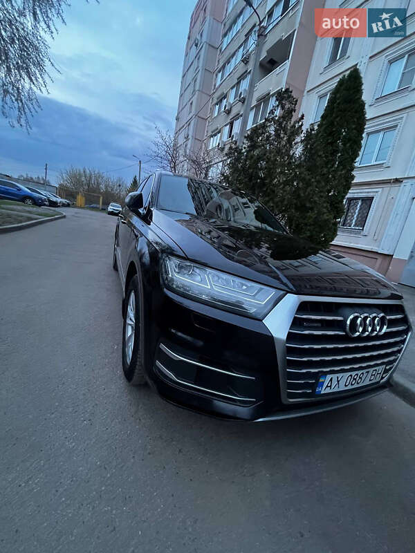 Внедорожник / Кроссовер Audi Q7 2016 в Харькове