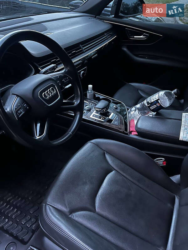 Внедорожник / Кроссовер Audi Q7 2016 в Харькове