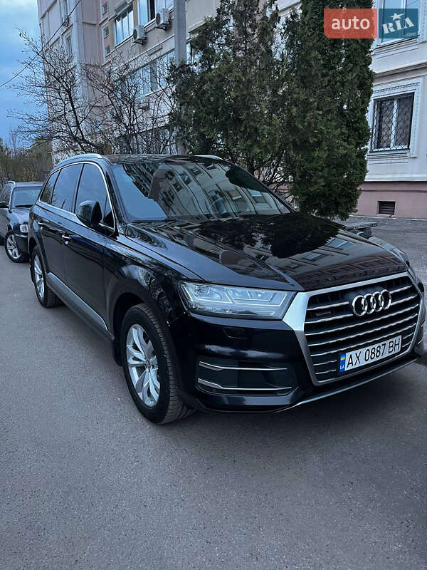 Внедорожник / Кроссовер Audi Q7 2016 в Харькове