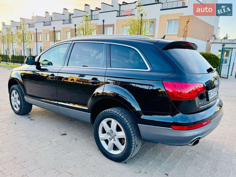 Позашляховик / Кросовер Audi Q7 2013 в Львові