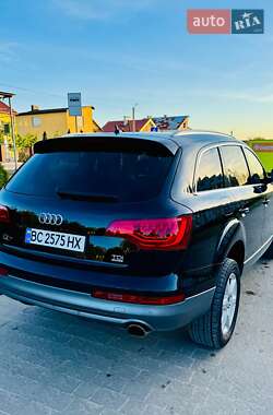 Внедорожник / Кроссовер Audi Q7 2013 в 