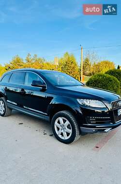 Внедорожник / Кроссовер Audi Q7 2013 в 