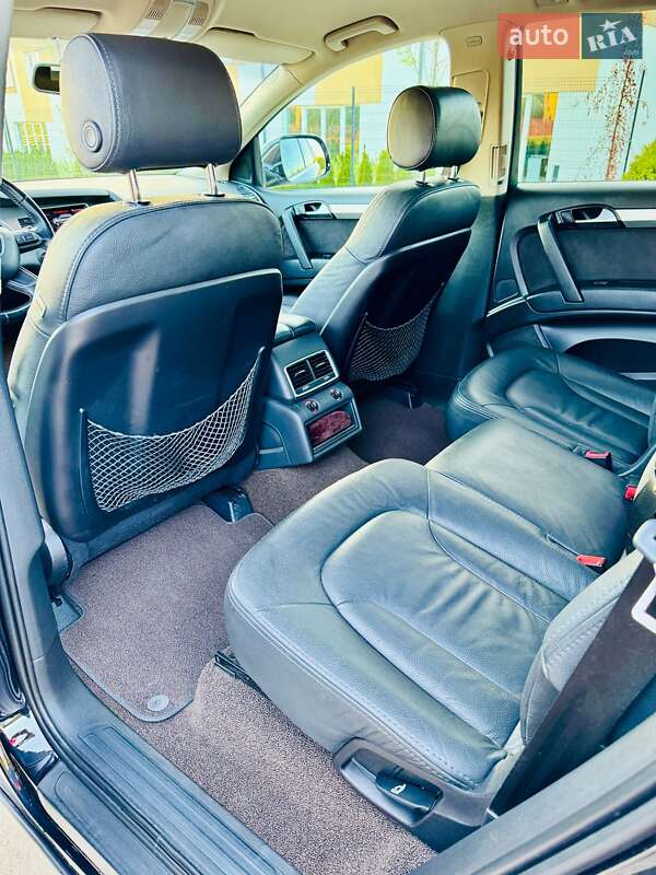 Позашляховик / Кросовер Audi Q7 2013 в Львові