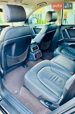 Внедорожник / Кроссовер Audi Q7 2013 в 
