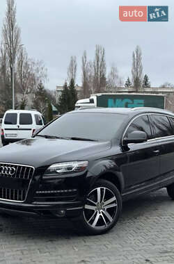 Внедорожник / Кроссовер Audi Q7 2014 в 