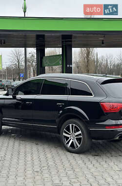 Внедорожник / Кроссовер Audi Q7 2014 в 
