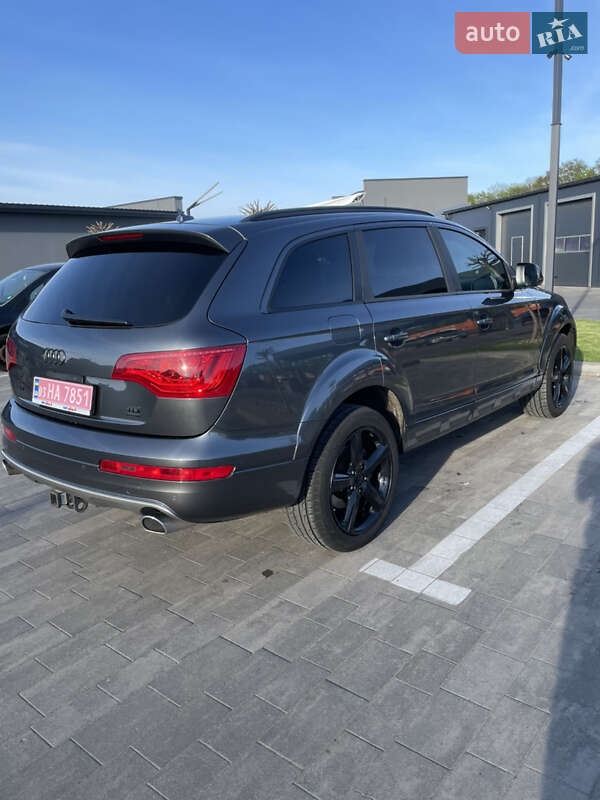 Внедорожник / Кроссовер Audi Q7 2015 в Луцке