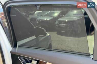 Позашляховик / Кросовер Audi Q7 2017 в 