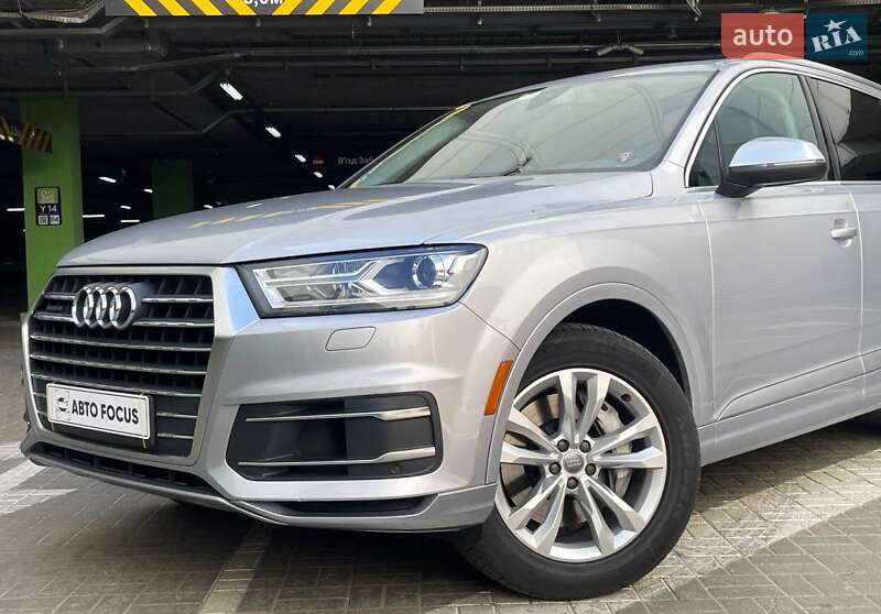 Позашляховик / Кросовер Audi Q7 2016 в Києві