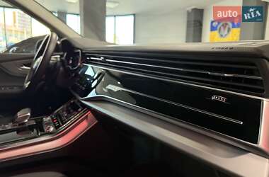 Внедорожник / Кроссовер Audi Q7 2020 в 