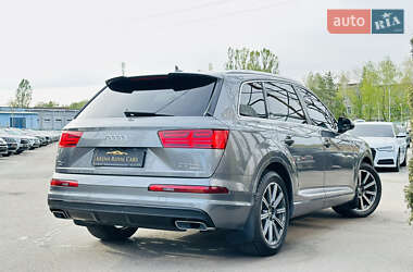Внедорожник / Кроссовер Audi Q7 2016 в 