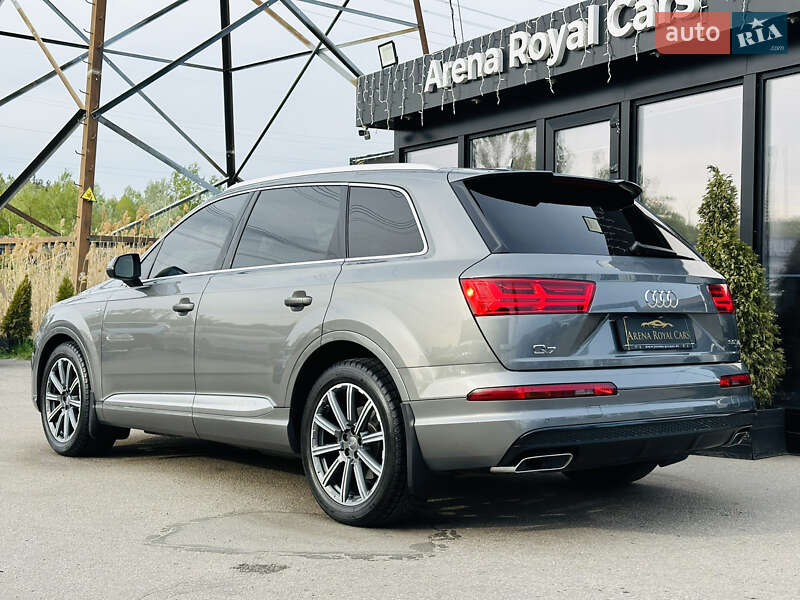 Внедорожник / Кроссовер Audi Q7 2016 в Харькове