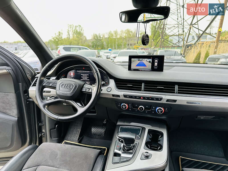 Внедорожник / Кроссовер Audi Q7 2016 в Харькове