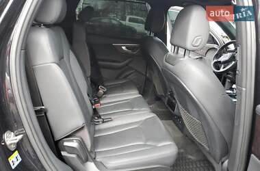 Внедорожник / Кроссовер Audi Q7 2020 в 