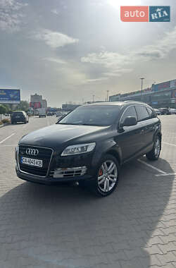 Внедорожник / Кроссовер Audi Q7 2007 в Киеве