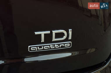 Позашляховик / Кросовер Audi Q7 2015 в 