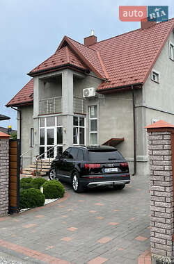 Позашляховик / Кросовер Audi Q7 2015 в 