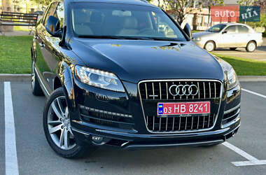 Внедорожник / Кроссовер Audi Q7 2015 в 