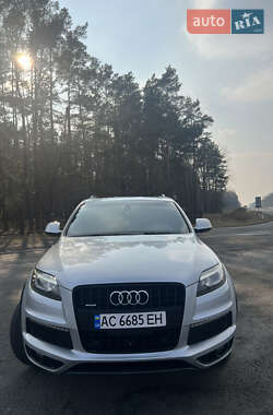 Внедорожник / Кроссовер Audi Q7 2012 в 