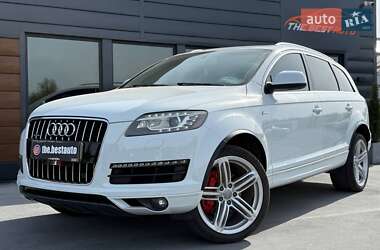 Внедорожник / Кроссовер Audi Q7 2015 в 