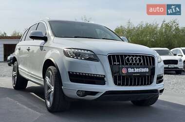 Внедорожник / Кроссовер Audi Q7 2015 в 