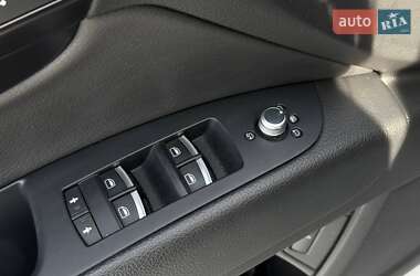 Внедорожник / Кроссовер Audi Q7 2015 в 
