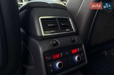 Внедорожник / Кроссовер Audi Q7 2015 в 