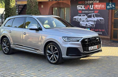 Внедорожник / Кроссовер Audi Q7 2020 в 