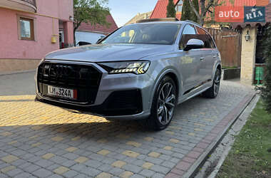 Внедорожник / Кроссовер Audi Q7 2020 в 