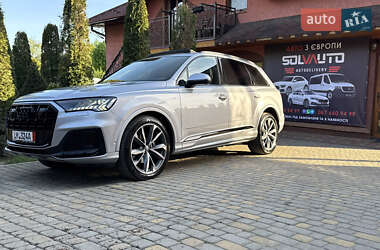Внедорожник / Кроссовер Audi Q7 2020 в 
