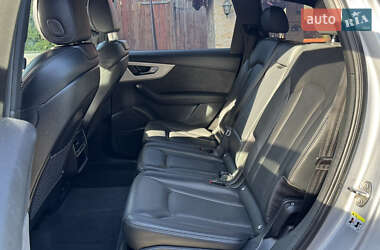 Внедорожник / Кроссовер Audi Q7 2020 в 